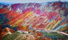 Is rainbow Mountain in China real?