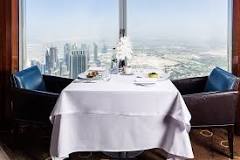 ¿Cuánto cuesta subir al Burj Khalifa 2022?