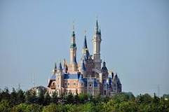 ¿Qué castillo está en Disney Tokyo?