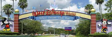 ¿Cuándo se inauguró Disney Tokyo?