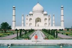 ¿Dónde se encuentra el palacio Taj Mahal?