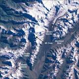 What is the highest point in the north Island?